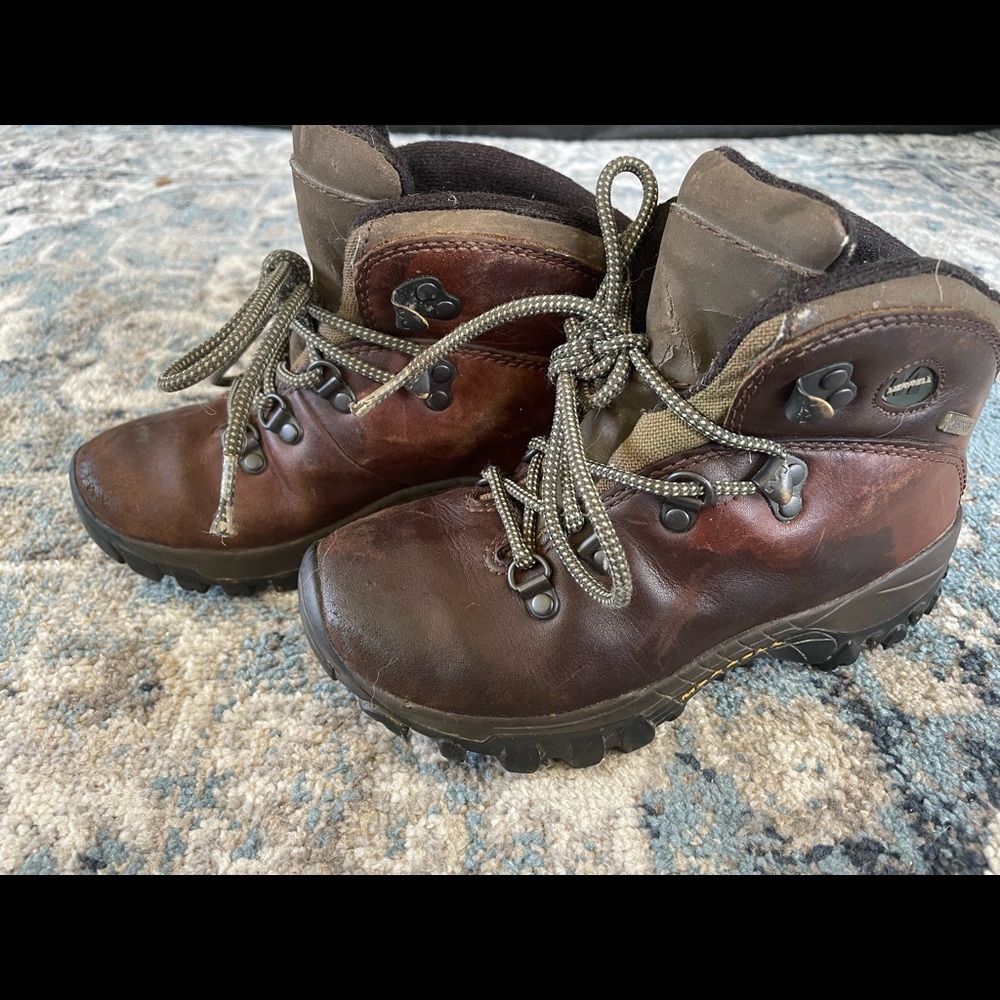 Merrell waterproof youth hiking books sz 13